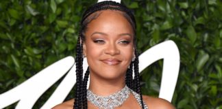 Rihanna Teases New Song While Celebrating “Anti” Billboard 200 Milestone