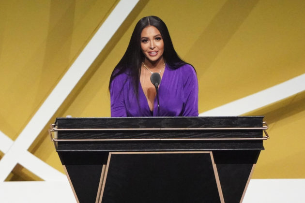 Vanessa Bryant Gives Emotional Speech Inducting Kobe into the