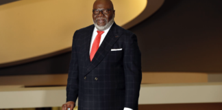 Bishop T.D. Jakes Brings Sunday Service to REVOLT TV